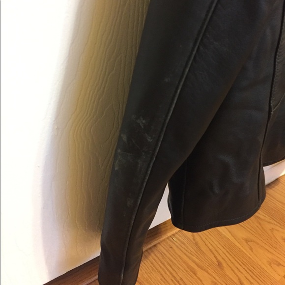Leather jacket - Picture 5 of 7